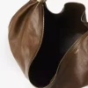 Duża torba typu hobo z bransoletą ze skóry licowej Duża torba typu hobo z bransoletą ze skóry licowej