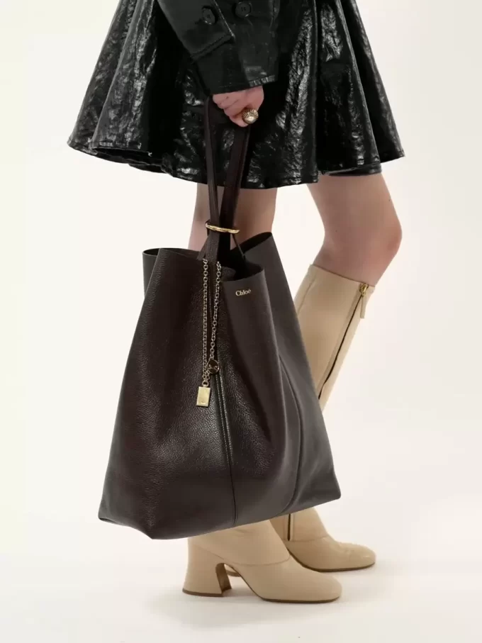 Duża torba typu tote Chloé Spin ze skóry licowej Duża torba typu tote Chloé Spin ze skóry licowej