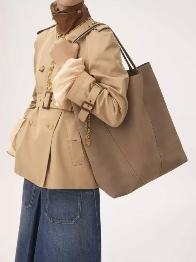 Duża torba typu tote Chloé Spin ze skóry zamszowej Duża torba typu tote Chloé Spin ze skóry zamszowej