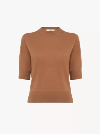 Krótki sweter z logo, wykonany z cienkiej wełny merynosów