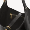 Mała torba typu hobo Marcie z błyszczącej skóry Mała torba typu hobo Marcie z błyszczącej skóry