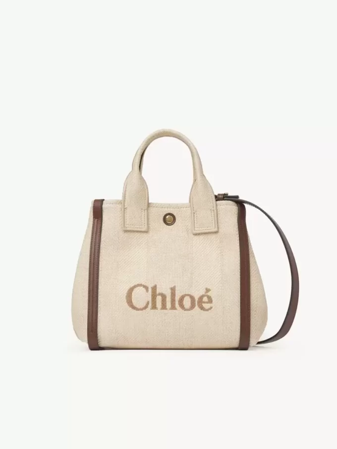 Mała torba typu tote Chloé Carry z włókien imitujących rafię Mała torba typu tote Chloé Carry z włókien imitujących rafię