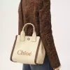 Mała torba typu tote Chloé Carry z włókien imitujących rafię Mała torba typu tote Chloé Carry z włókien imitujących rafię