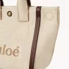 Mała torba typu tote Chloé Carry z włókien imitujących rafię Mała torba typu tote Chloé Carry z włókien imitujących rafię