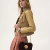 Mała torebka na ramię Chloé Heritage z aksamitu Mała torebka na ramię Chloé Heritage z aksamitu