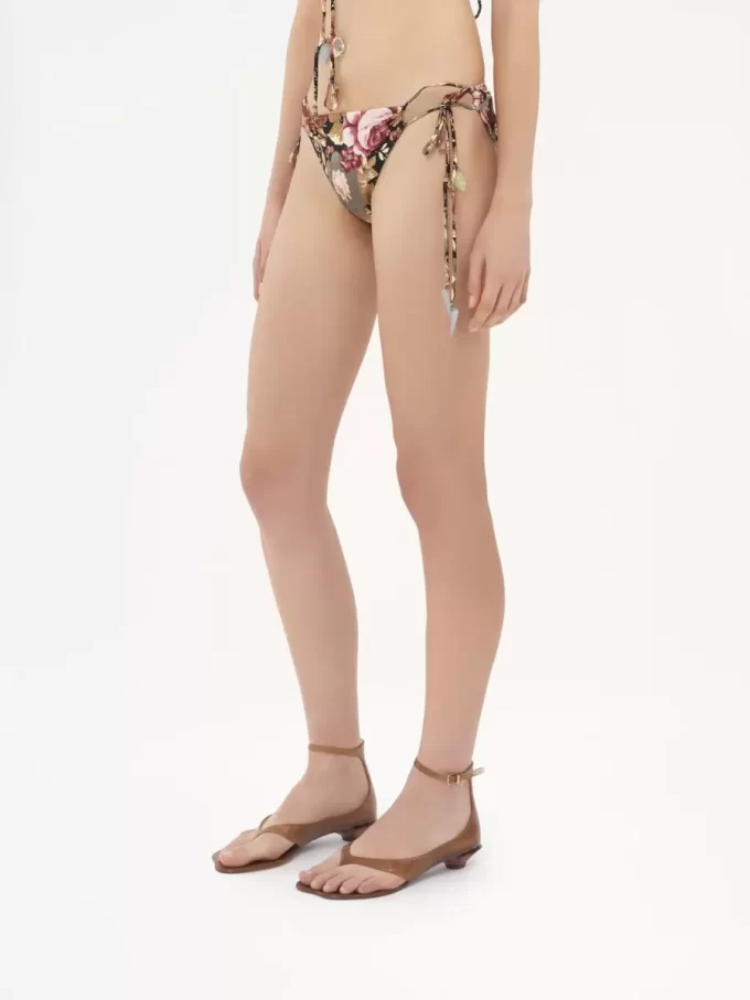 Majtki od bikini z nadrukiem róż Majtki od bikini z nadrukiem róż