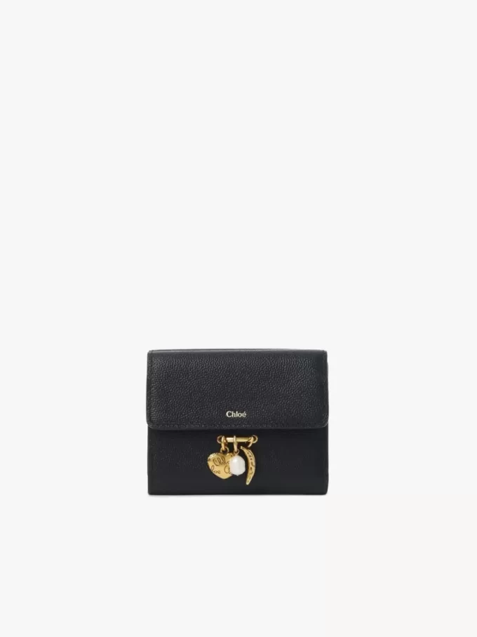 Mały portfel Chloé Charms w trzech składanych egzemplarzach ze skóry licowej Mały portfel Chloé Charms w trzech składanych egzemplarzach ze skóry licowej