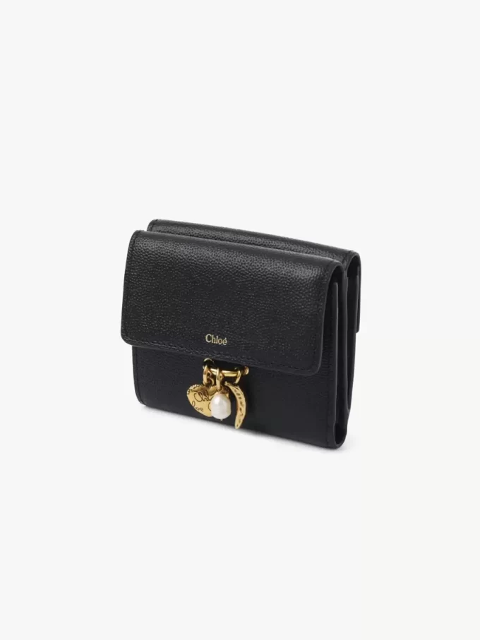 Mały portfel Chloé Charms w trzech składanych egzemplarzach ze skóry licowej Mały portfel Chloé Charms w trzech składanych egzemplarzach ze skóry licowej
