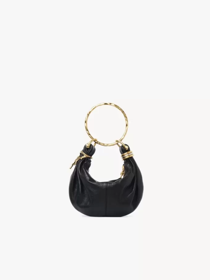 Mini torebka typu hobo z bransoletką ze skóry licowej Mini torebka typu hobo z bransoletką ze skóry licowej