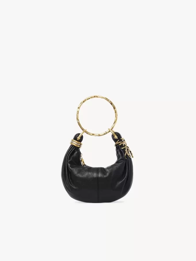 Mini torebka typu hobo z bransoletką ze skóry licowej Mini torebka typu hobo z bransoletką ze skóry licowej