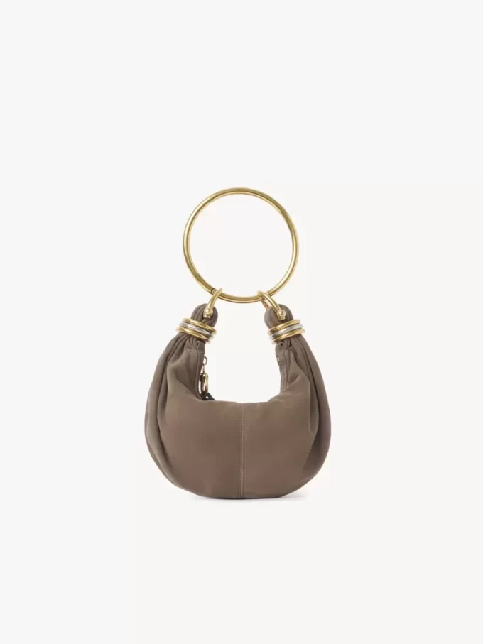 Mini torebka typu hobo z bransoletką ze skóry zamszowej Mini torebka typu hobo z bransoletką ze skóry zamszowej