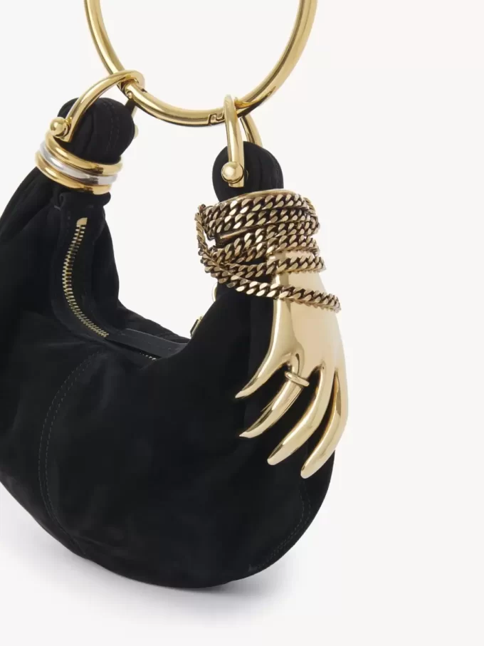 Mini torebka typu hobo z bransoletką ze skóry zamszowej Mini torebka typu hobo z bransoletką ze skóry zamszowej