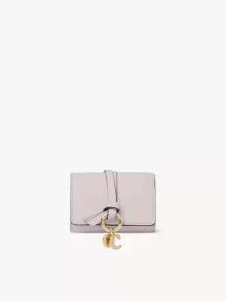 Miniaturowy alfabet w trzech odsłonach ze skóry licowej