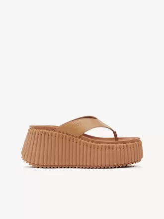 Nama wedge slide