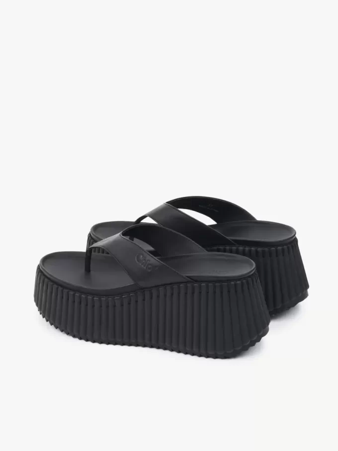 Nama wedge slide