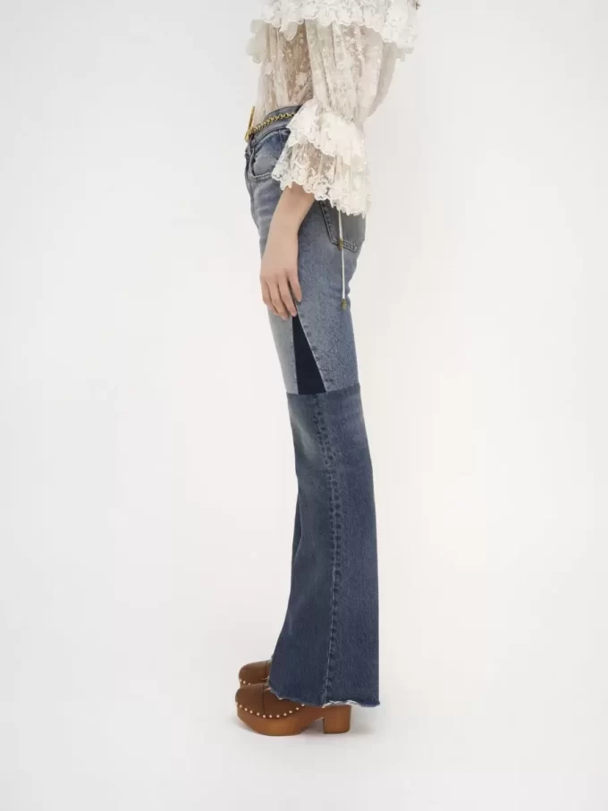 Rozszerzane jeansy z łatkami z denimu Rozszerzane jeansy z łatkami z denimu