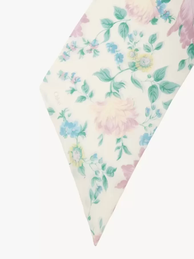 Szeroki szal bandeau Chloé Peonies z jedwabnego uroku Szeroki szal bandeau Chloé Peonies z jedwabnego uroku