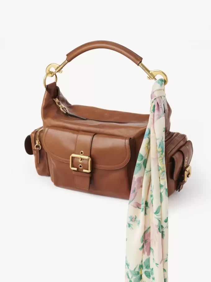 Szeroki szal bandeau Chloé Peonies z jedwabnego uroku Szeroki szal bandeau Chloé Peonies z jedwabnego uroku