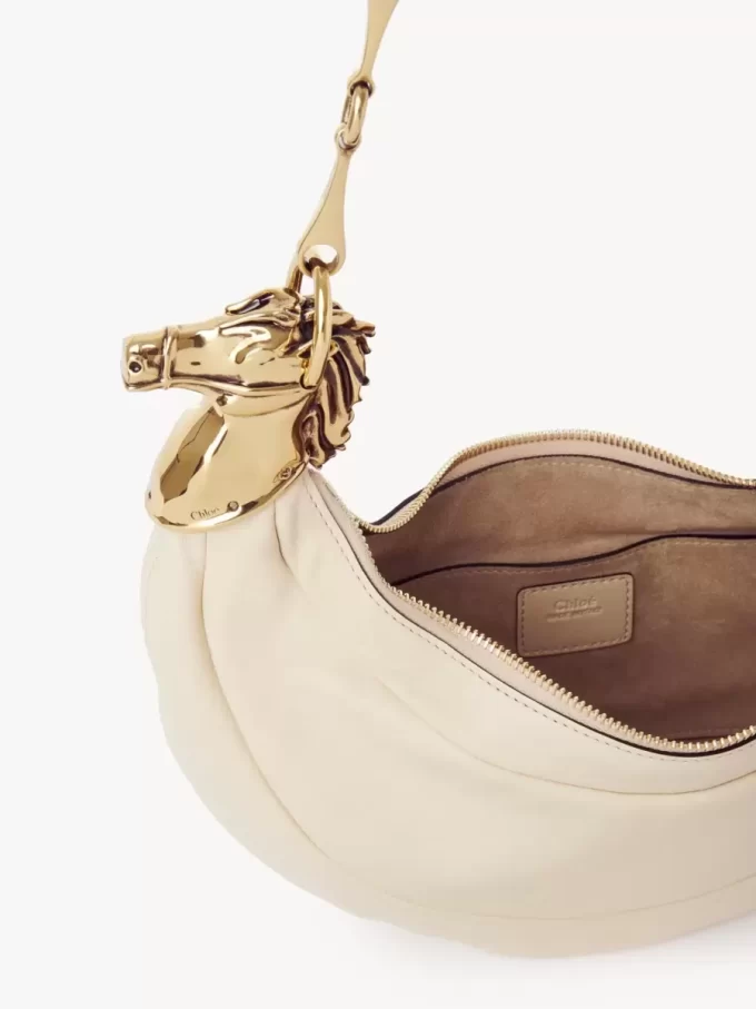 Torba na ramię Chain Horse ze skóry licowej Torba na ramię Chain Horse ze skóry licowej