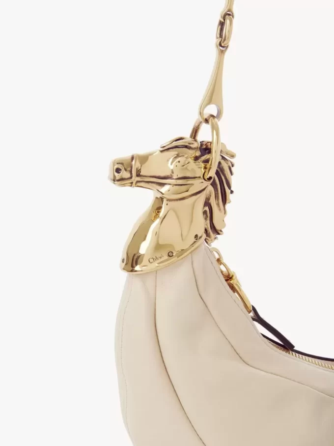 Torba na ramię Chain Horse ze skóry licowej Torba na ramię Chain Horse ze skóry licowej