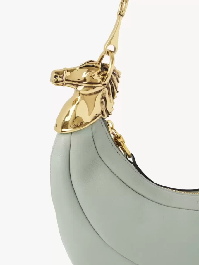Torba na ramię Chain Horse ze skóry licowej Torba na ramię Chain Horse ze skóry licowej
