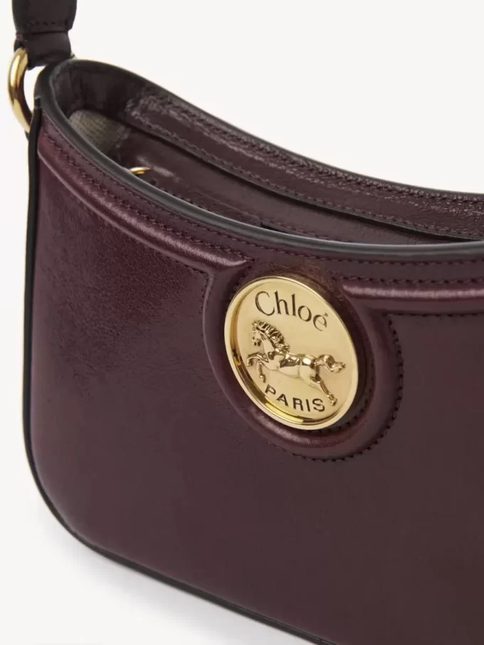 Torba na ramię Horse Medal ze skóry licowej Torba na ramię Horse Medal ze skóry licowej