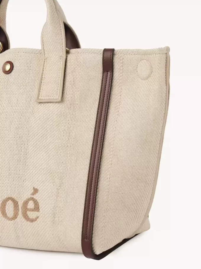 Torba typu tote Chloé Carry z włókien imitujących rafię Torba typu tote Chloé Carry z włókien imitujących rafię