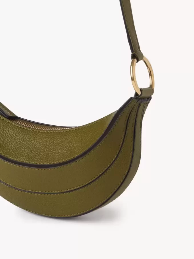 Torebka typu banan na ramię ze skóry licowej Torebka typu banan na ramię ze skóry licowej