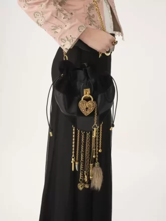 Torebka typu crossbody Château Treasures ze skóry licowej i zamszowej