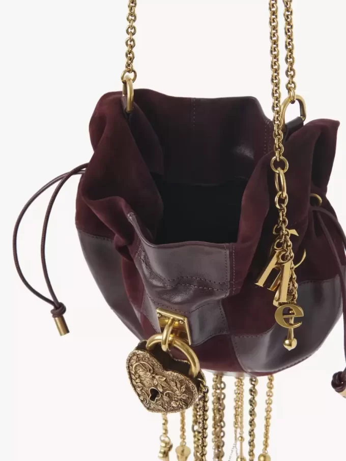 Torebka typu crossbody Château Treasures ze skóry licowej i zamszowej Torebka typu crossbody Château Treasures ze skóry licowej i zamszowej