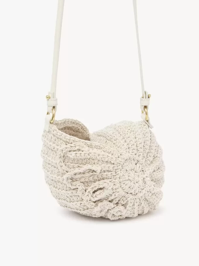 Torebka typu crossbody „Sea Treasures” wykonana na szydełku Torebka typu crossbody „Sea Treasures” wykonana na szydełku