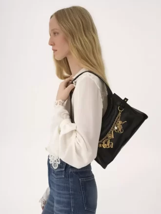 Torebka typu hobo Chloé Charms z błyszczącej skóry