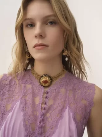 Wspaniały choker Chloé